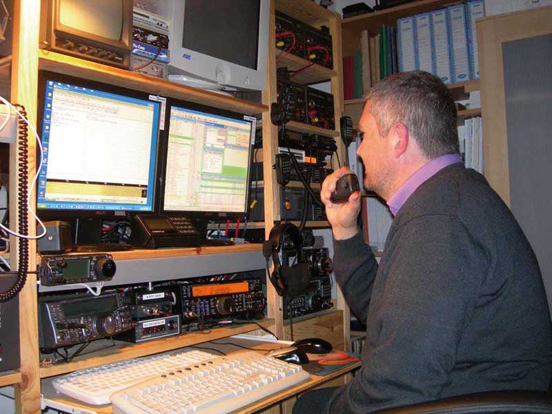 Radioamatori, una passione al servizio delle emergenze